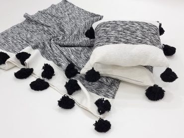 morocan blanket black white